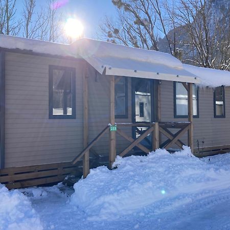 Camping Rcn Belledonne Le Bourg-dʼOisans Exteriér fotografie