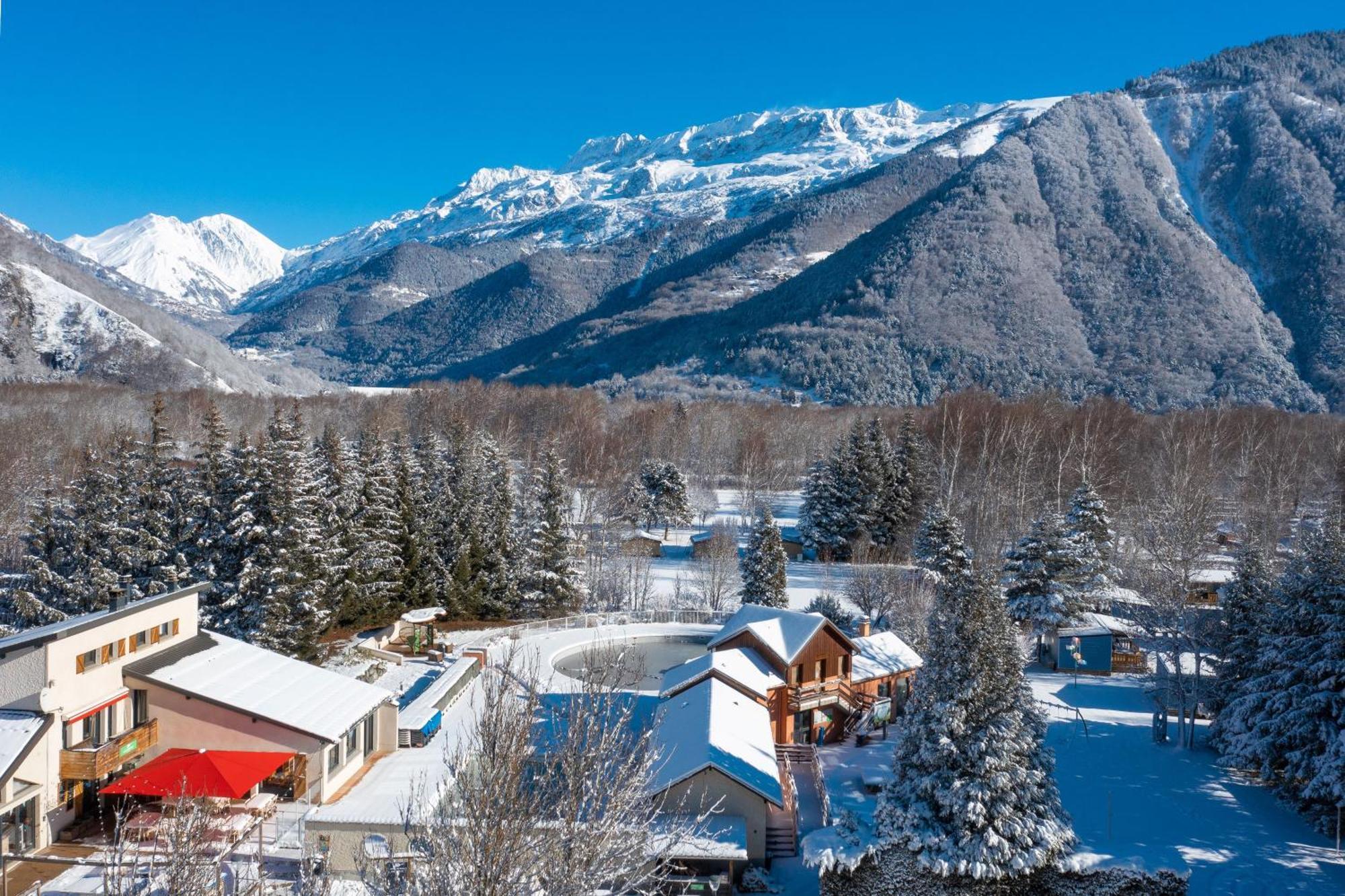 Camping Rcn Belledonne Le Bourg-dʼOisans Exteriér fotografie