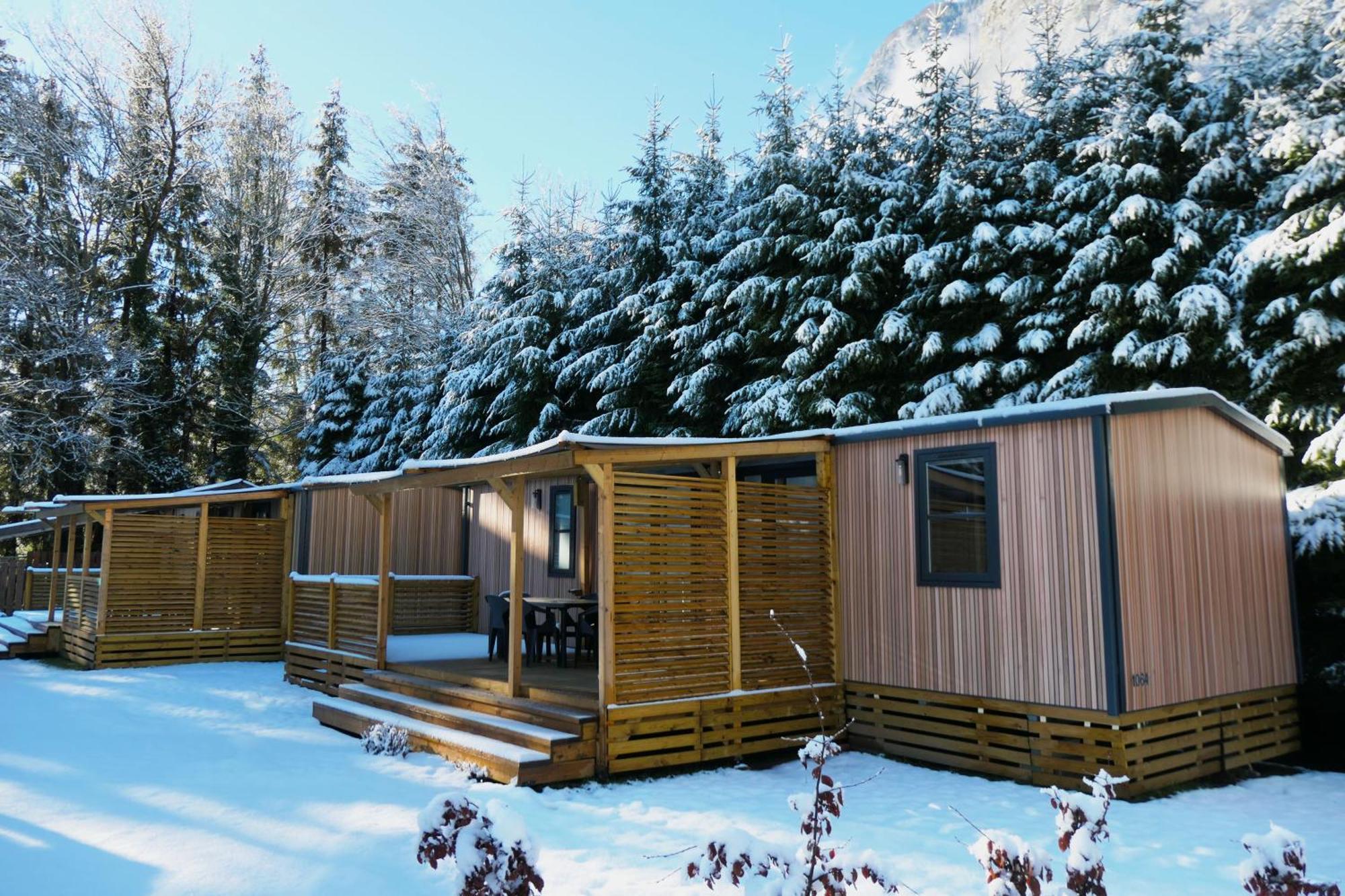 Camping Rcn Belledonne Le Bourg-dʼOisans Exteriér fotografie