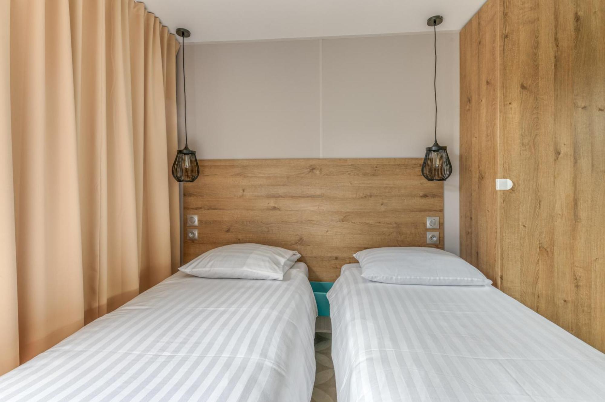 Camping Rcn Belledonne Le Bourg-dʼOisans Exteriér fotografie
